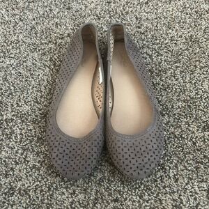 Universal Thread Cutout Flats